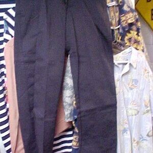 Wrangler pants Mens 34 x 30 Black Wide Leg Flat Front Casual Outdoors